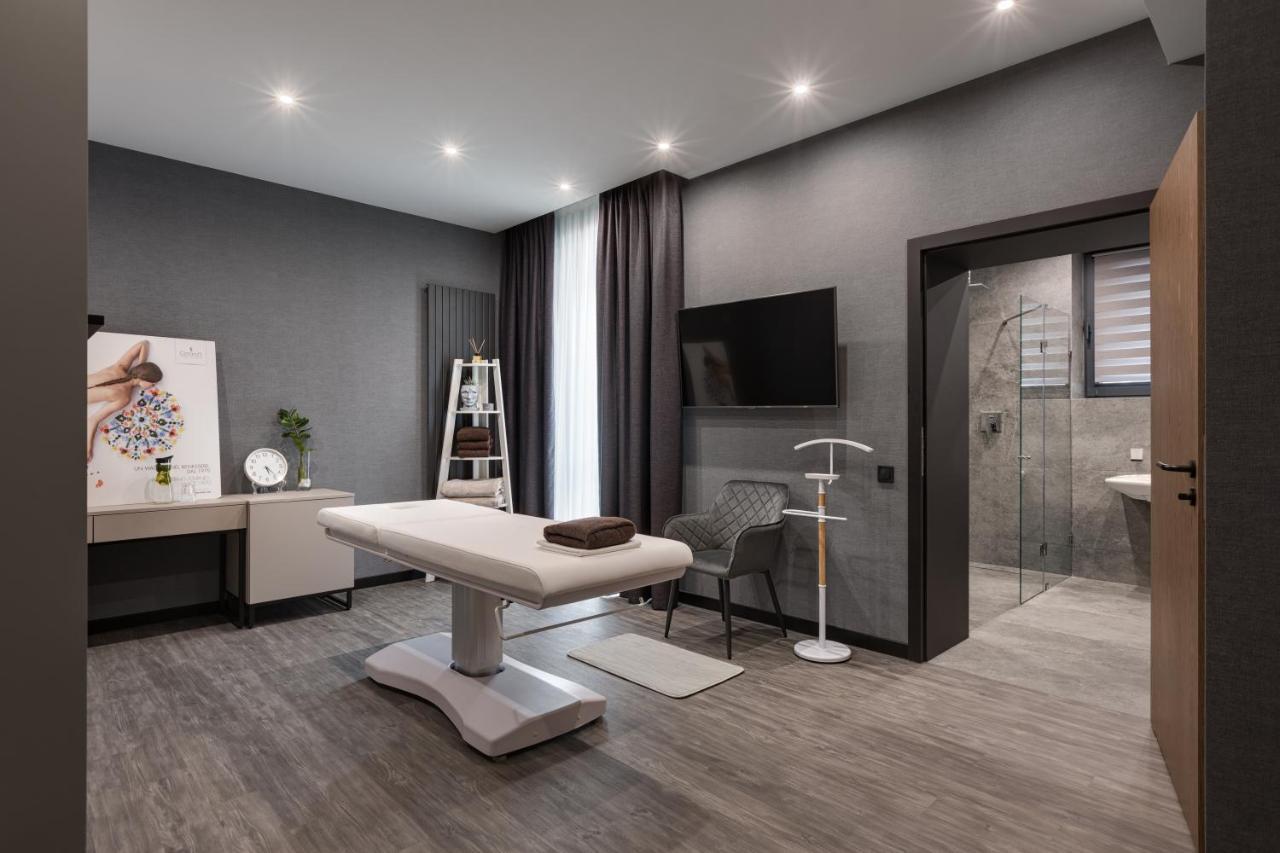 Hotel Raymond Трускавец Екстериор снимка
