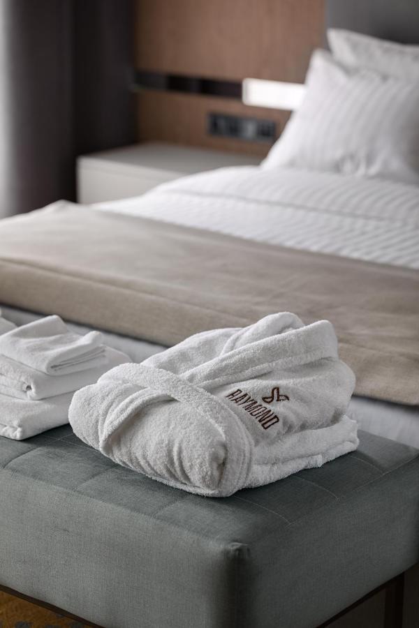 Hotel Raymond Трускавец Екстериор снимка