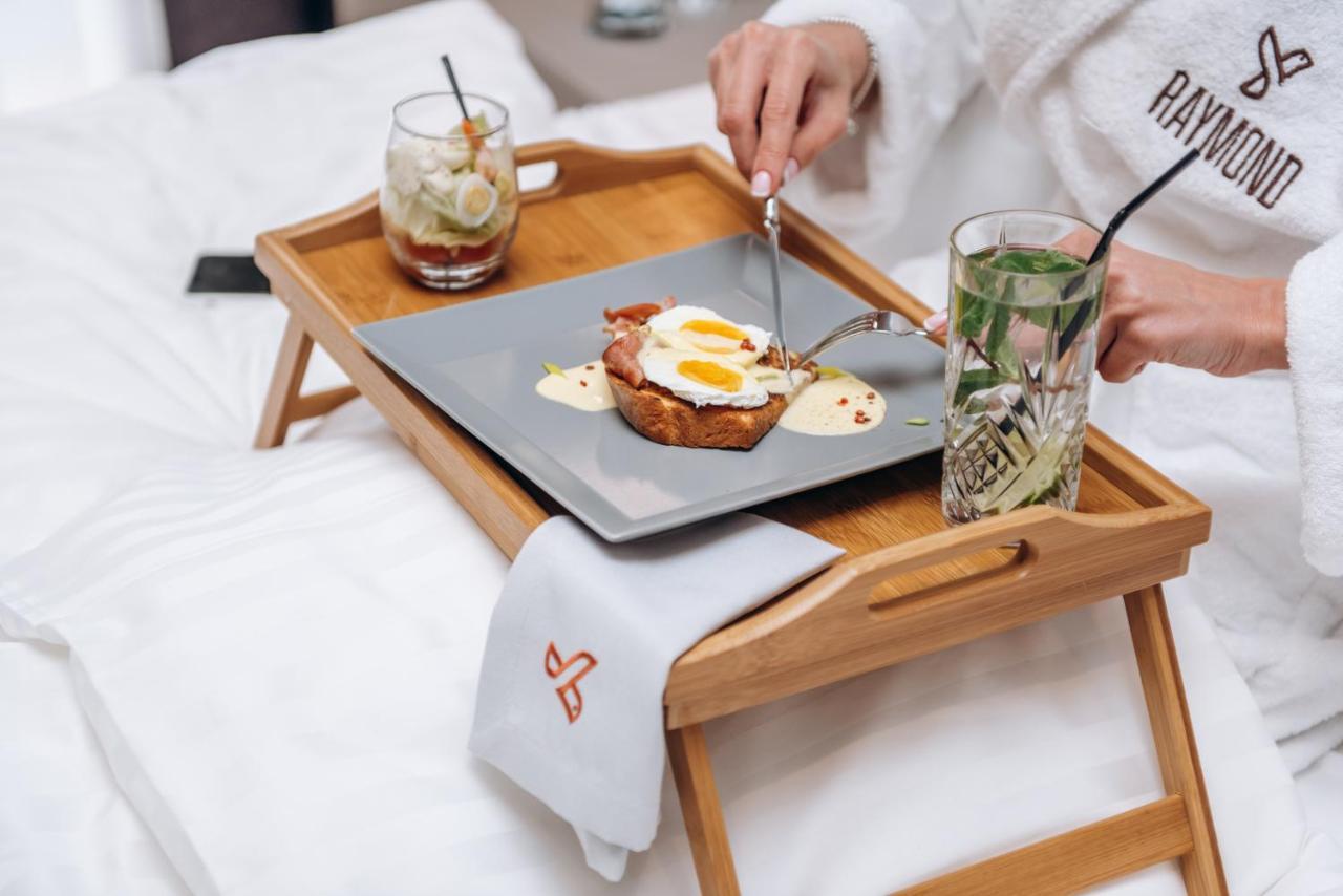 Hotel Raymond Трускавец Екстериор снимка